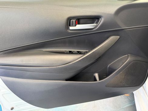 Used 2023 Toyota Corolla SE w/ SE Premium Package FWD image 11