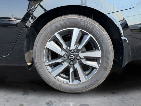 New 2025 Nissan Versa SV w/ Trunk Package FWD image 14