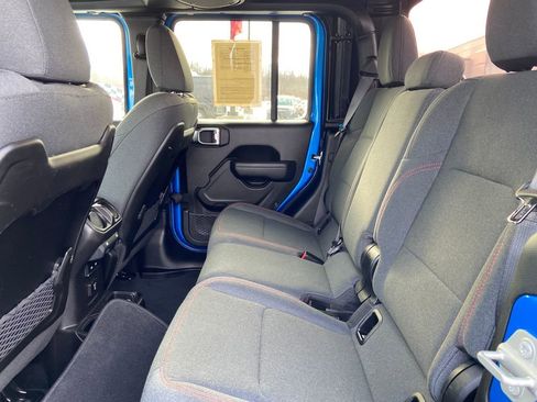 Used 2024 Jeep Gladiator Rubicon w/ Safety Group image 15