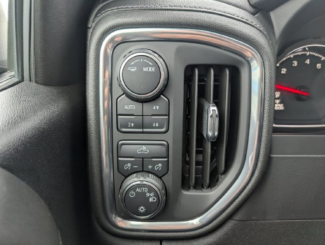 Used 2021 Chevrolet Silverado 1500 LT AWD/4WD image 25