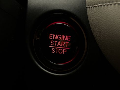 Used 2024 Honda HR-V LX image 18