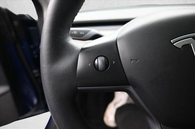 Used 2023 Tesla Model 3 Standard Range RWD image 12