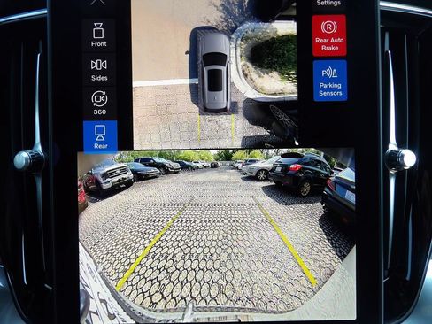Certified 2026 Volvo XC90 B6 Plus AWD/4WD image 23