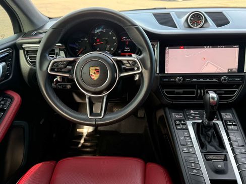 Used 2020 Porsche Macan AWD/4WD image 13