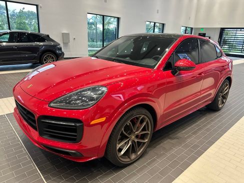 Used 2021 Porsche Cayenne GTS AWD/4WD image 1