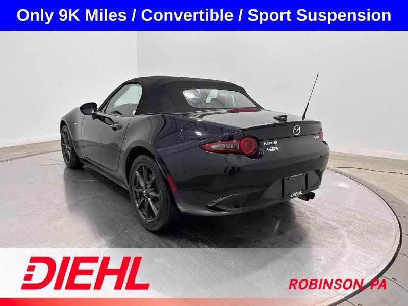 Used 2016 MAZDA MX-5 Miata Club RWD image 12