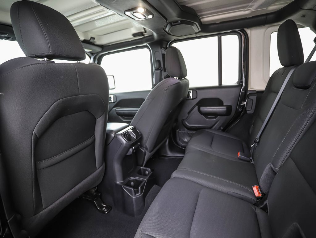 Used 2021 Jeep Wrangler Unlimited Sport AWD/4WD image 21