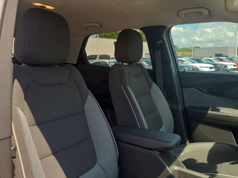 Used 2022 Chevrolet TrailBlazer LT w/ Convenience Package FWD image 18
