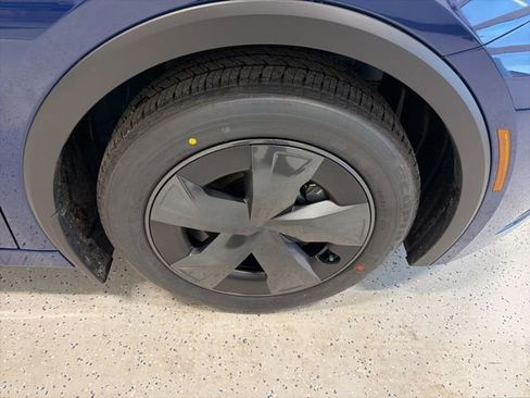 New 2026 Toyota Prius LE image 9