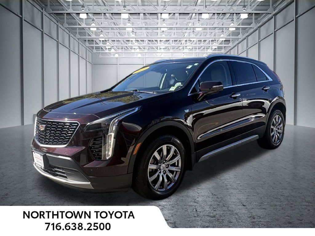 Used 2021 Cadillac XT4 Premium Luxury w/ Cold Weather Package AWD/4WD image 1