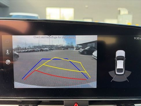 Used 2022 Hyundai Elantra Limited w/ Cargo Package image 10