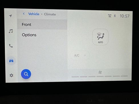 Used 2025 Toyota Prius XLE image 31