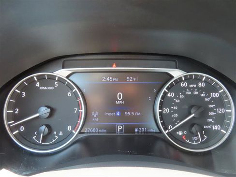 Used 2025 Nissan Altima 2.5 SV FWD image 21