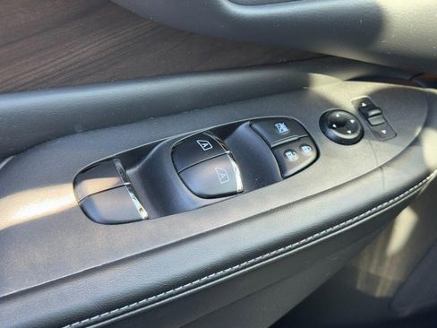 Used 2019 Nissan Murano Platinum w/ Cargo Package image 22