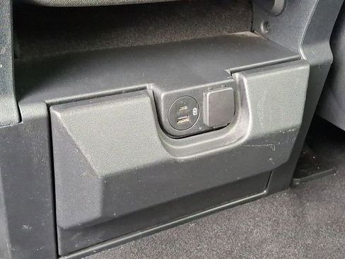 Used 2023 Ford F150 XLT image 13