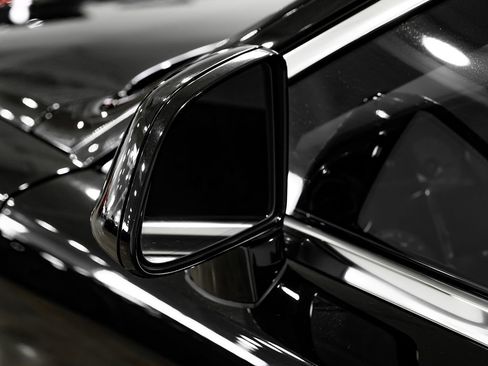 Used 2017 Rolls-Royce Ghost image 40