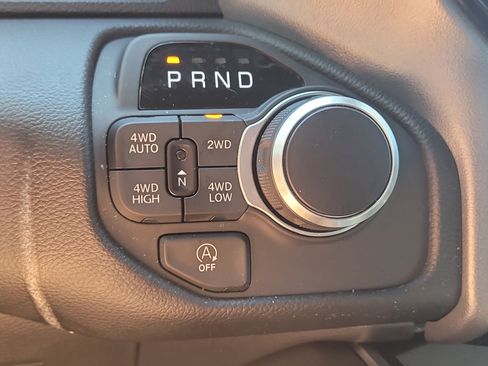 Used 2025 RAM 1500 Big Horn AWD/4WD image 27