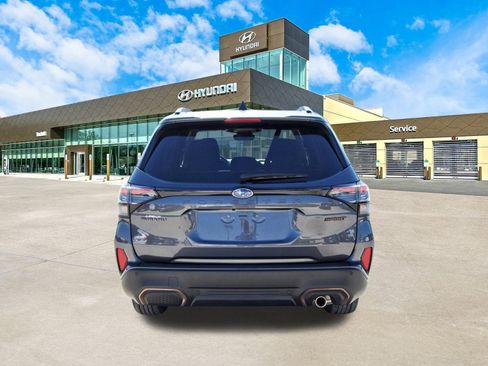 Used 2025 Subaru Forester Sport image 7