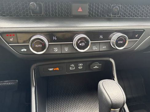 Certified 2025 Honda CR-V EX image 33
