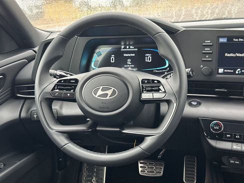 New 2026 Hyundai Elantra Sport w/ Cargo Package FWD image 24