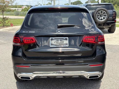 Used 2022 Mercedes-Benz GLC 300 image 4