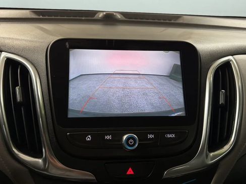 Used 2018 Chevrolet Equinox Premier FWD image 14