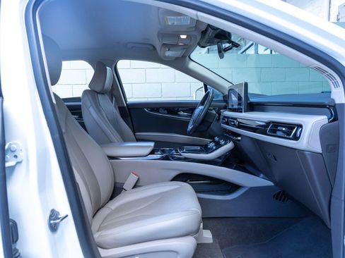 Used 2021 Lincoln Nautilus AWD w/ Equipment Group 101A image 28