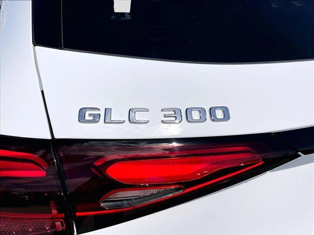 New 2027 Mercedes-Benz GLC 300 image 28