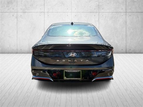 New 2026 Hyundai Sonata SEL image 3