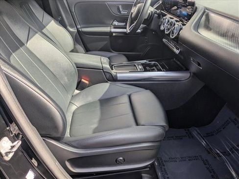 Certified 2025 Mercedes-Benz GLA 250 image 19