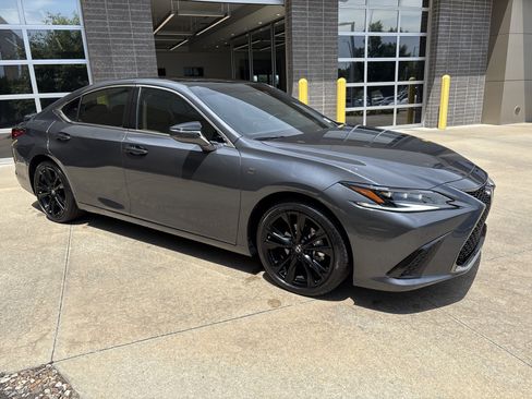 Used 2025 Lexus ES 350 w/ Accessory Package (Z1) FWD image 18