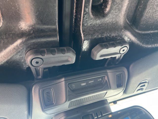 Used 2024 Jeep Wrangler Rubicon w/ Safety Group AWD/4WD image 19
