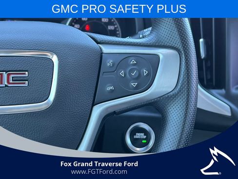 Used 2022 GMC Terrain SLE w/ Driver Convenience Package FWD image 18