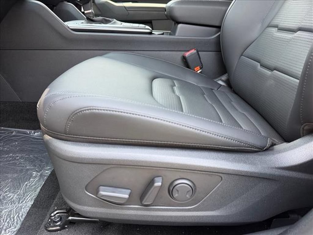 New 2026 Kia Sportage SX FWD image 11
