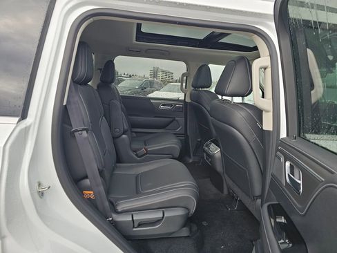 New 2026 INFINITI QX80 Pure image 13