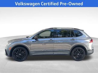Certified 2022 Volkswagen Tiguan SE R-Line video 2