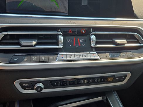 Used 2022 BMW X7 xDrive40i image 17