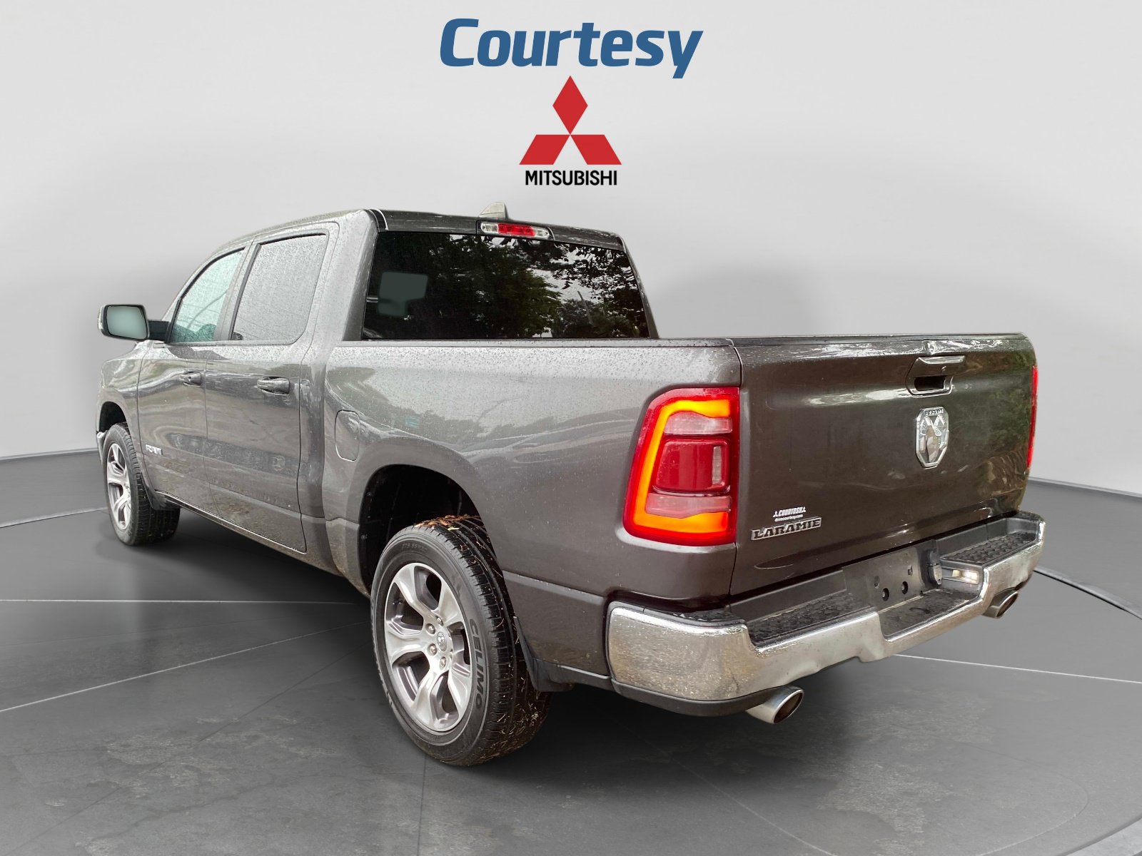Used 2024 RAM 1500 Laramie RWD image 3