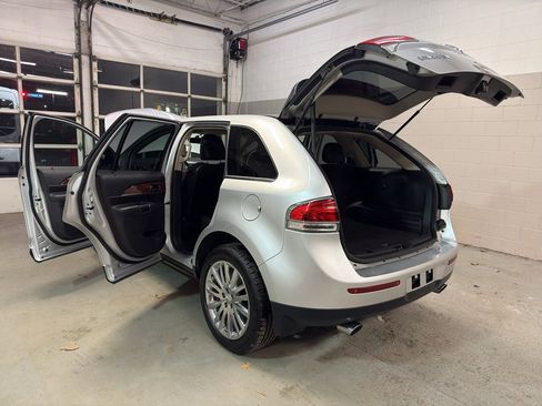 Used 2012 Lincoln MKX AWD image 10