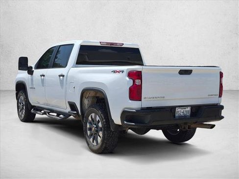 Used 2022 Chevrolet Silverado 2500 Custom w/ Custom Convenience Package AWD/4WD image 7