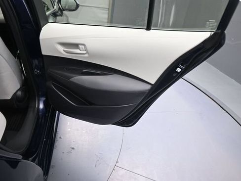 Used 2026 Toyota Corolla LE FWD image 15