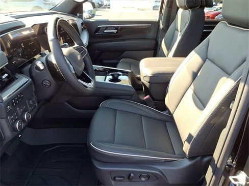 New 2026 Chevrolet Tahoe Premier image 6