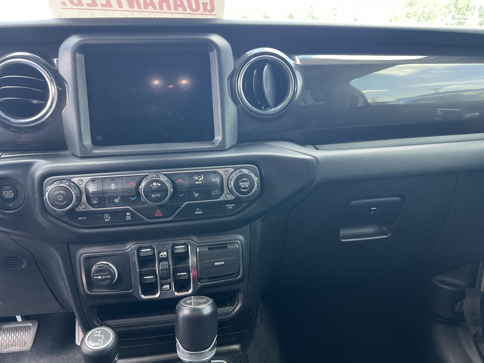 Used 2021 Jeep Wrangler Unlimited Sahara AWD/4WD image 14