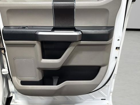 Used 2019 Ford F150 XLT AWD/4WD image 11