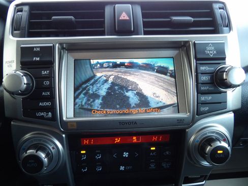 Used 2013 Toyota 4Runner SR5 image 17