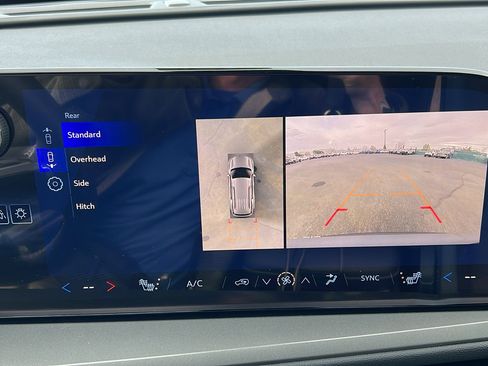 New 2026 Chevrolet Traverse LT w/ Driver Confidence Package image 23