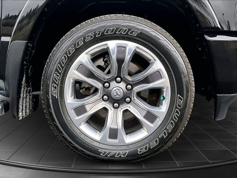 Used 2022 RAM 1500 Limited w/ Body-Colour Bumper Group image 34