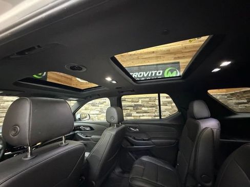 Used 2023 Chevrolet Traverse RS AWD/4WD image 29