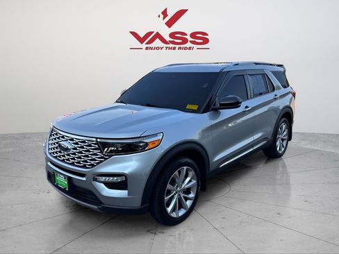 Used 2023 Ford Explorer Platinum w/ Technology Package AWD/4WD image 1