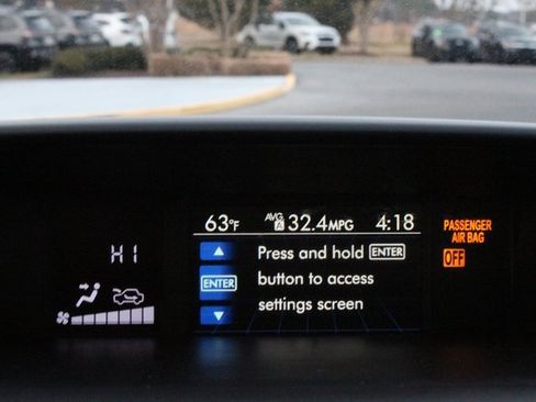 Used 2018 Subaru Forester 2.5i Premium w/ All-Weather Package image 28